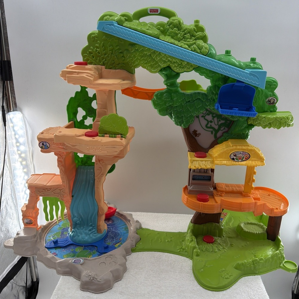 Fisher-Price Little People Share & Care Safari Interactive Playset works